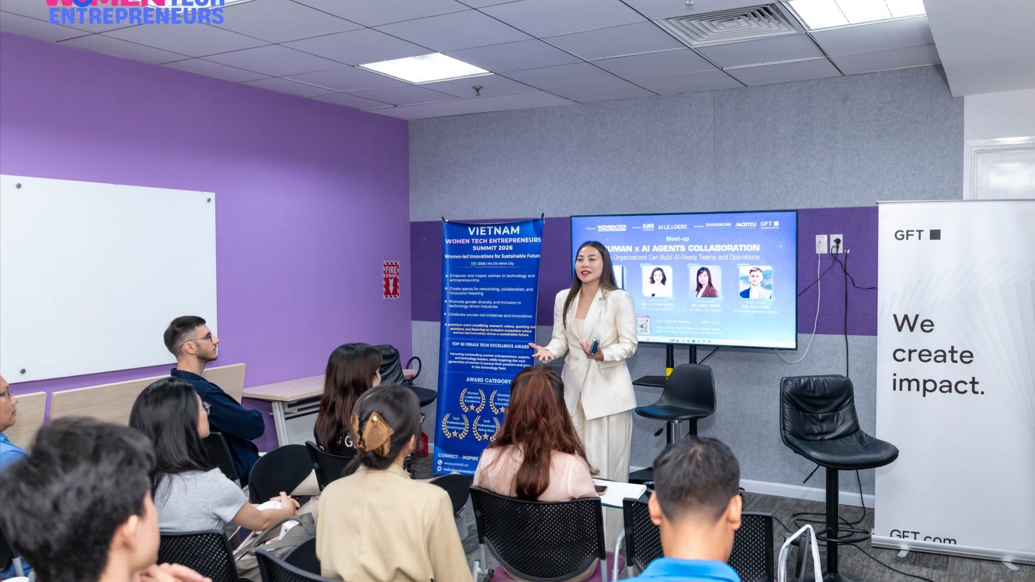 [Expert View] At which career stage are Vietnamese women “disappearing” in the tech sector?