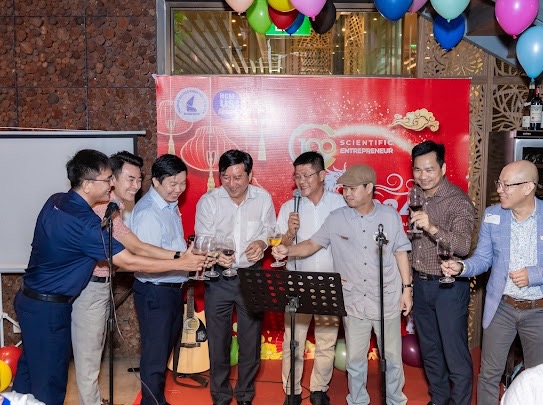 Kết nối với mạng lưới Doanh nhân Cựu Sinh Viên Khoa Học