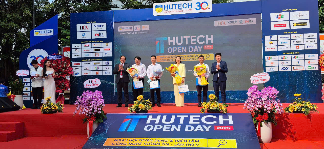 Hutech.jpg