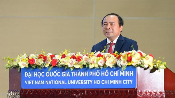 Chúc mừng PGS.TS Vũ Hải Quân